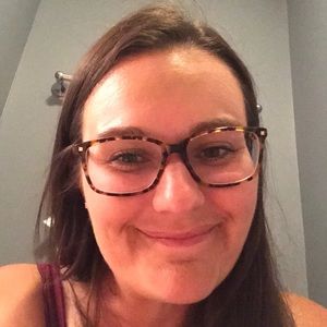 Meet your Posher, Stacia